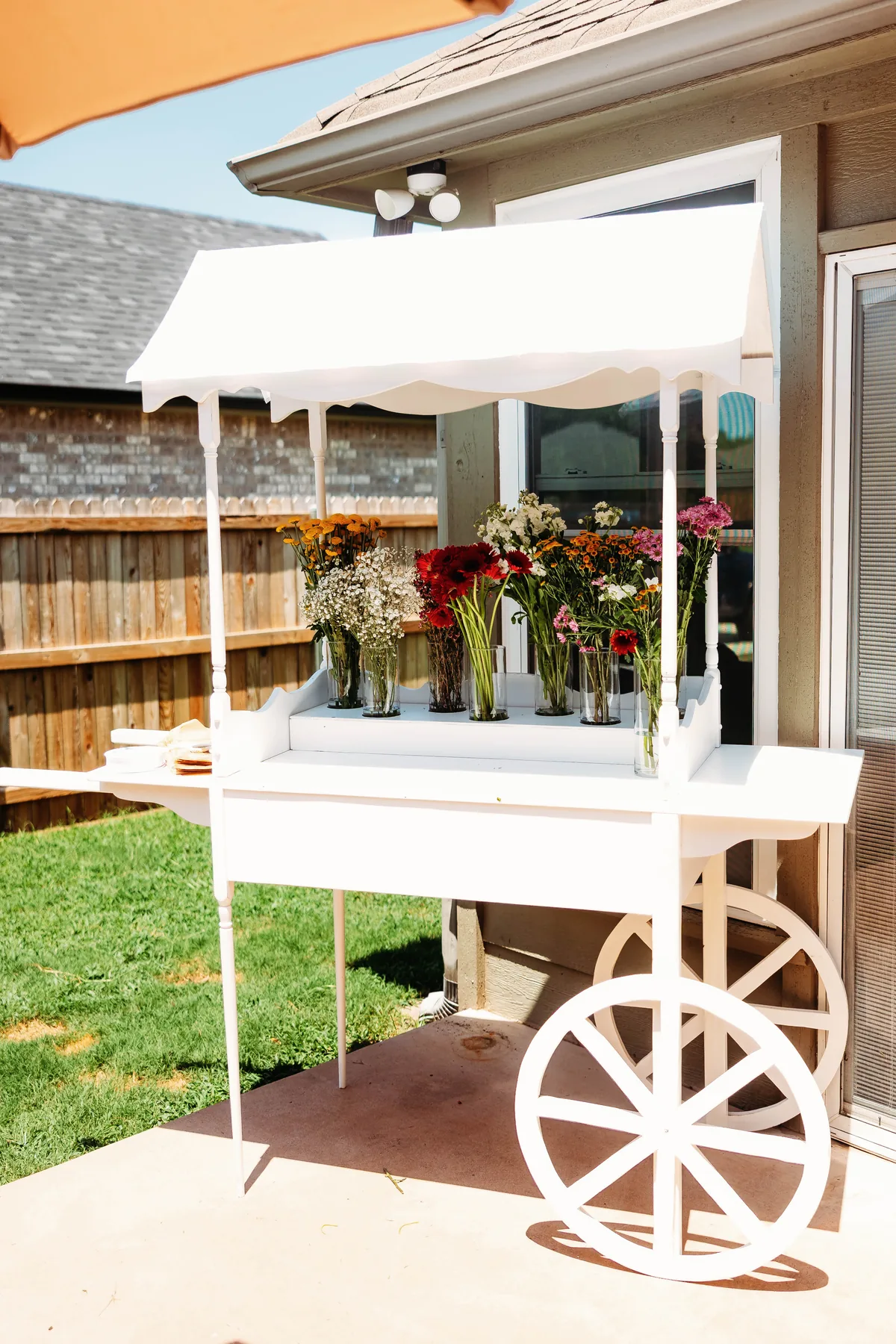 Build-Your-Own Bouquet Cart